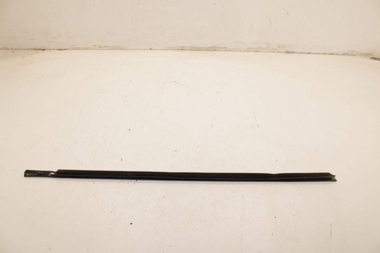 14-20 Infiniti QX60 Pure Front Left Door Run Channel w Belt Molding Weatherstrip - Alshned Auto Parts