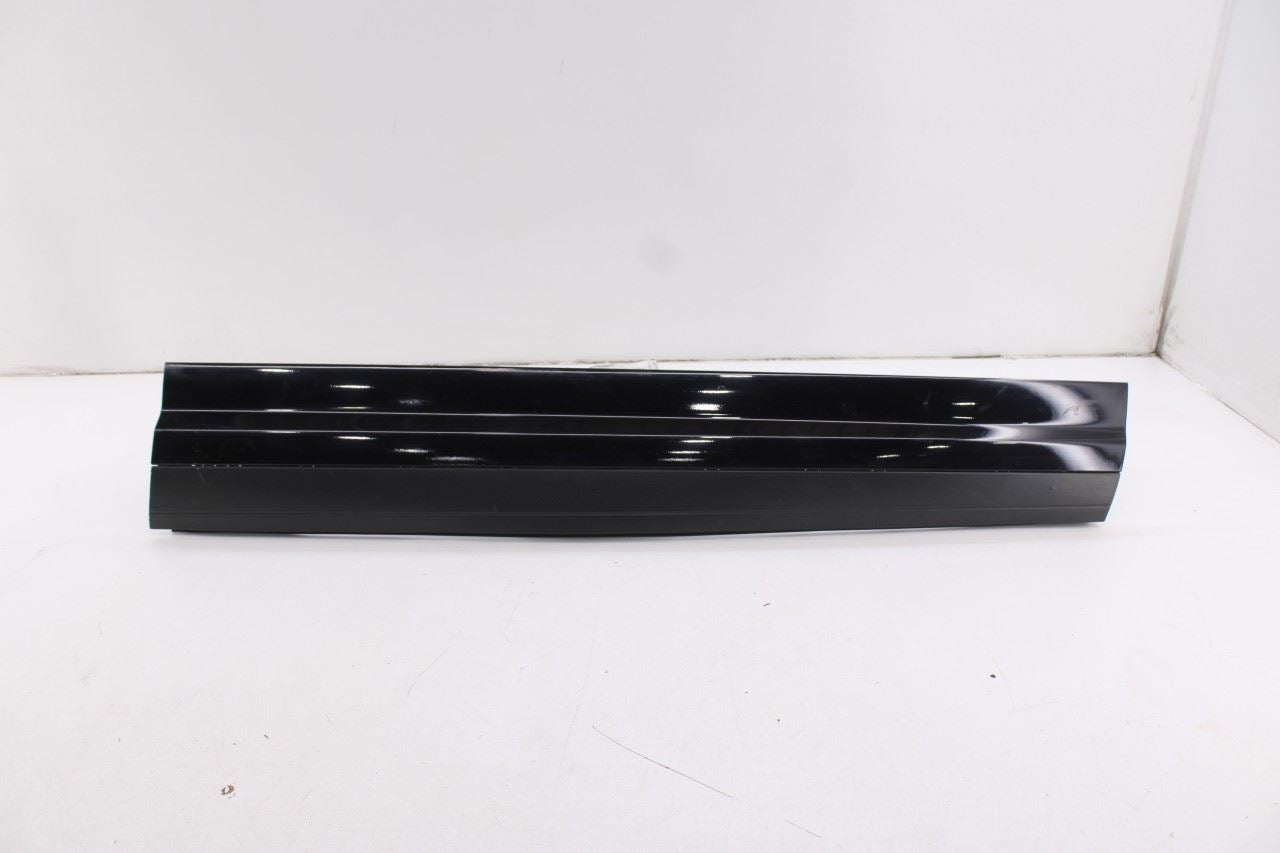 2011-18 Porsche Cayenne S Front Right Door Lower Garnish Molding 95855978804G2X0