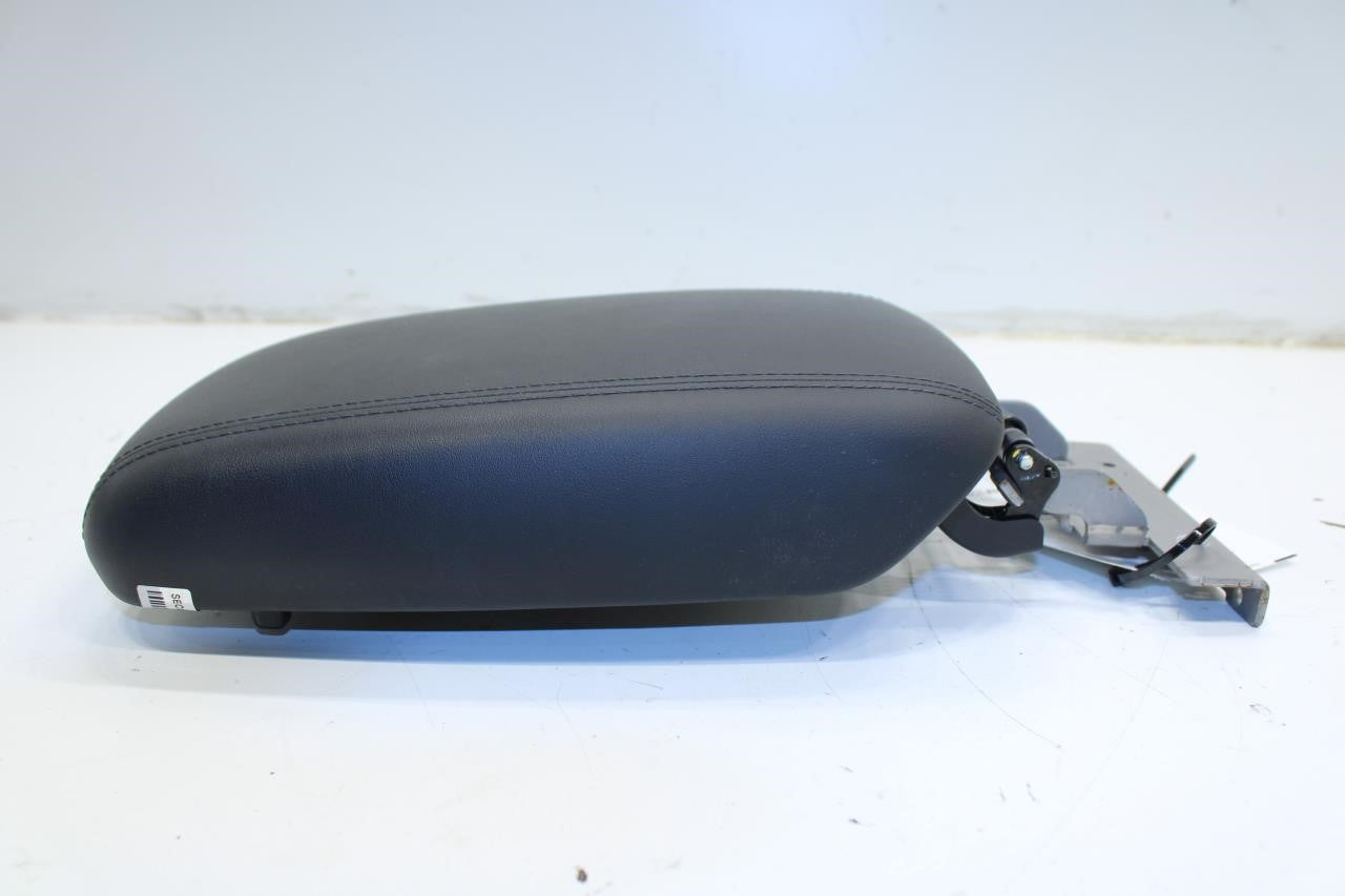 19-20 Hyundai Santa Fe Limited Center Console Armrest Lid Cover 84660-S2000-NNB - Alshned Auto Parts