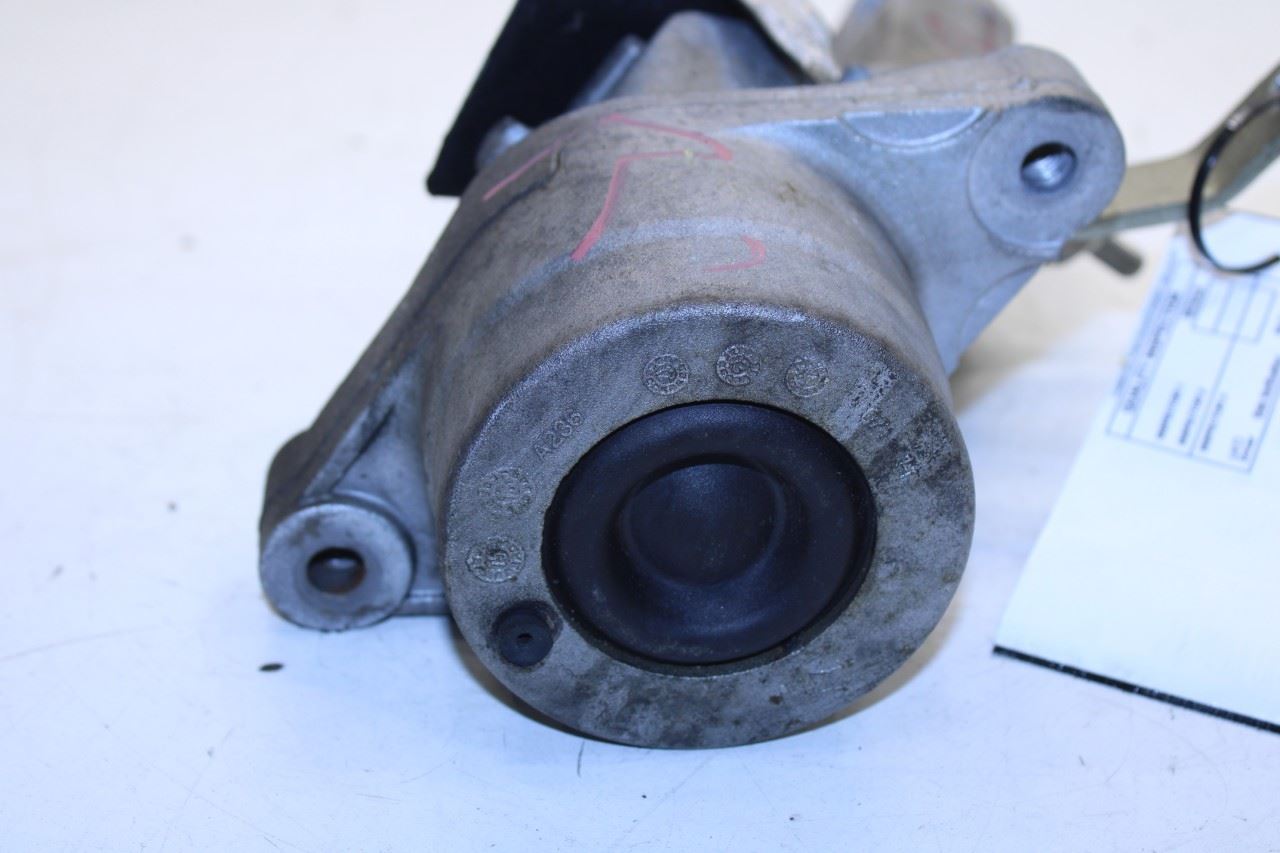 2014-2020 Maserati Ghibli 3.0L Left Side Engine Motor Mount Bracket 290120 OEM - Alshned Auto Parts