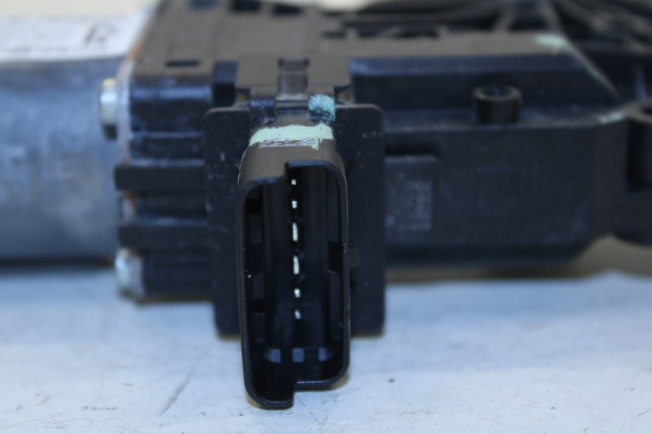 2022-2024 Hyundai Tucson SEL Front Right Door Power Window Motor 82460-N9410 OEM - Alshned Auto Parts