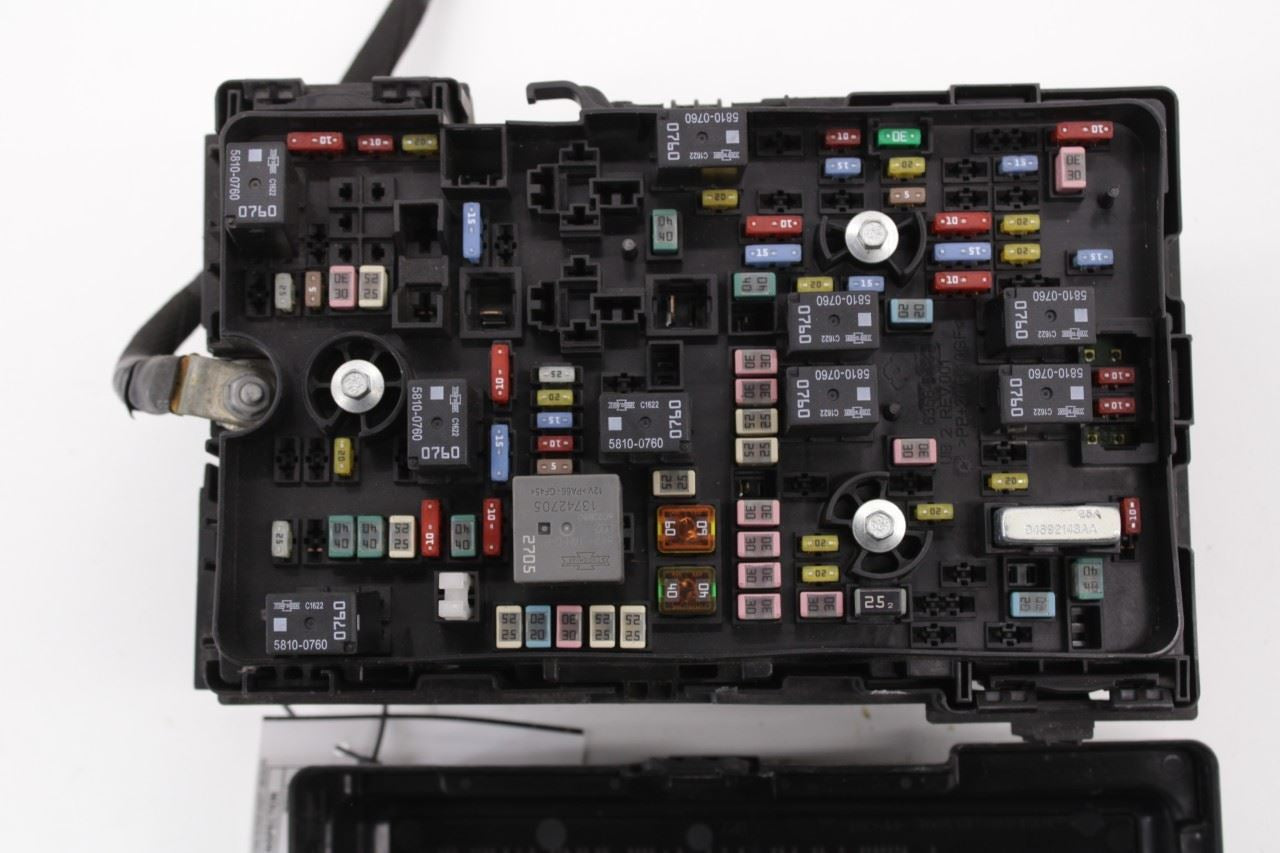 17-20 Chrysler Pacifica 3.6L FWD Intelligent Power Distribution Center Fuse Box - Alshned Auto Parts