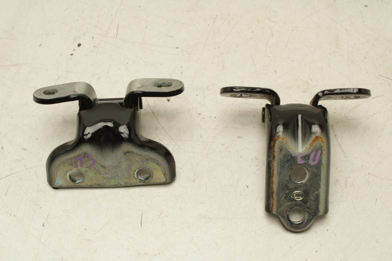 23-25 Kia Sportage Hybrid EX Rear RH Door Hinge Upper and Lower Pair 79420-D8000 - Alshned Auto Parts