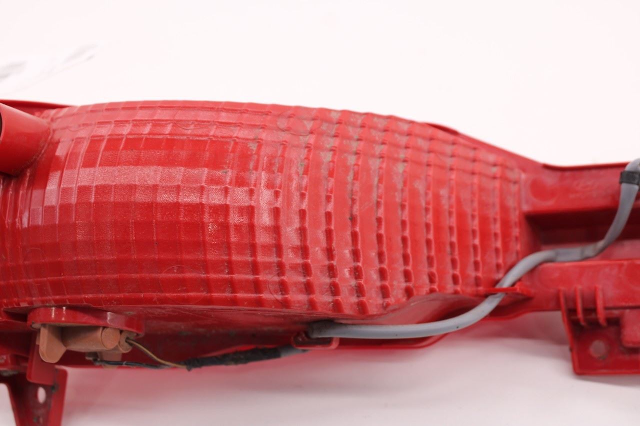 21-23 Hyundai Santa Fe SEL Rear Right Side Bumper Lamp Reflector 92406-S1520 OEM6