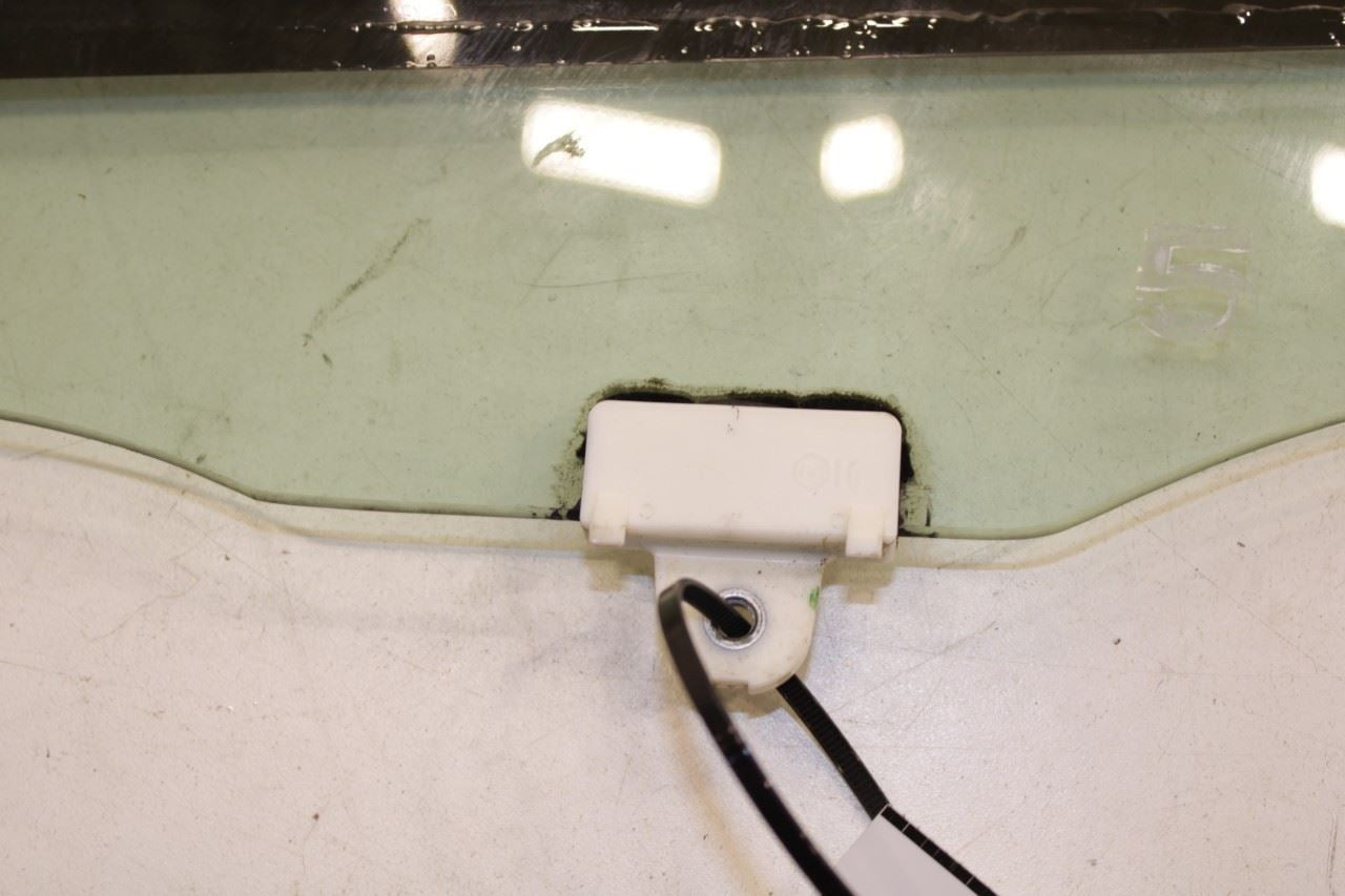 2015-2017 Infiniti QX50 Rear Right Passenger Side Door Window Glass 82300-5UB0A - Alshned Auto Parts