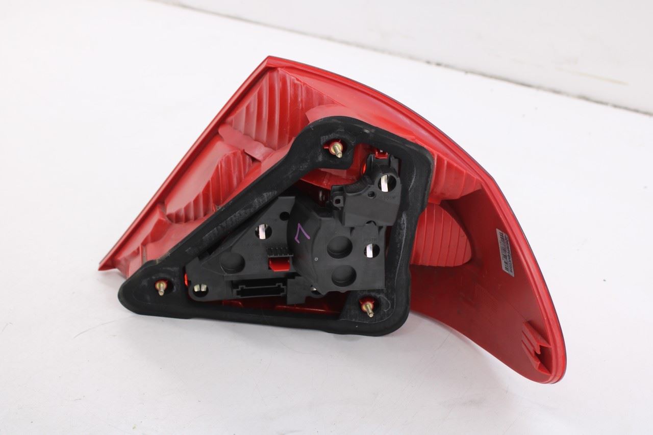 06-09 Mercedes-Benz CLK 350 Rear Left Driver Side Tail Light Lamp 209-820-13-645