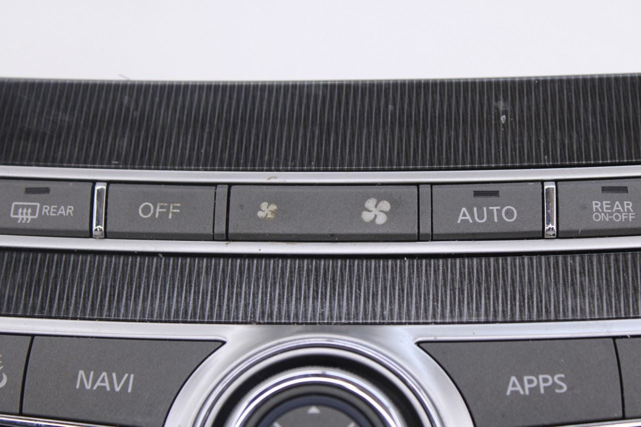 2016-2019 Infiniti QX60 Radio Navigation and Temperature Climate Control Panel9