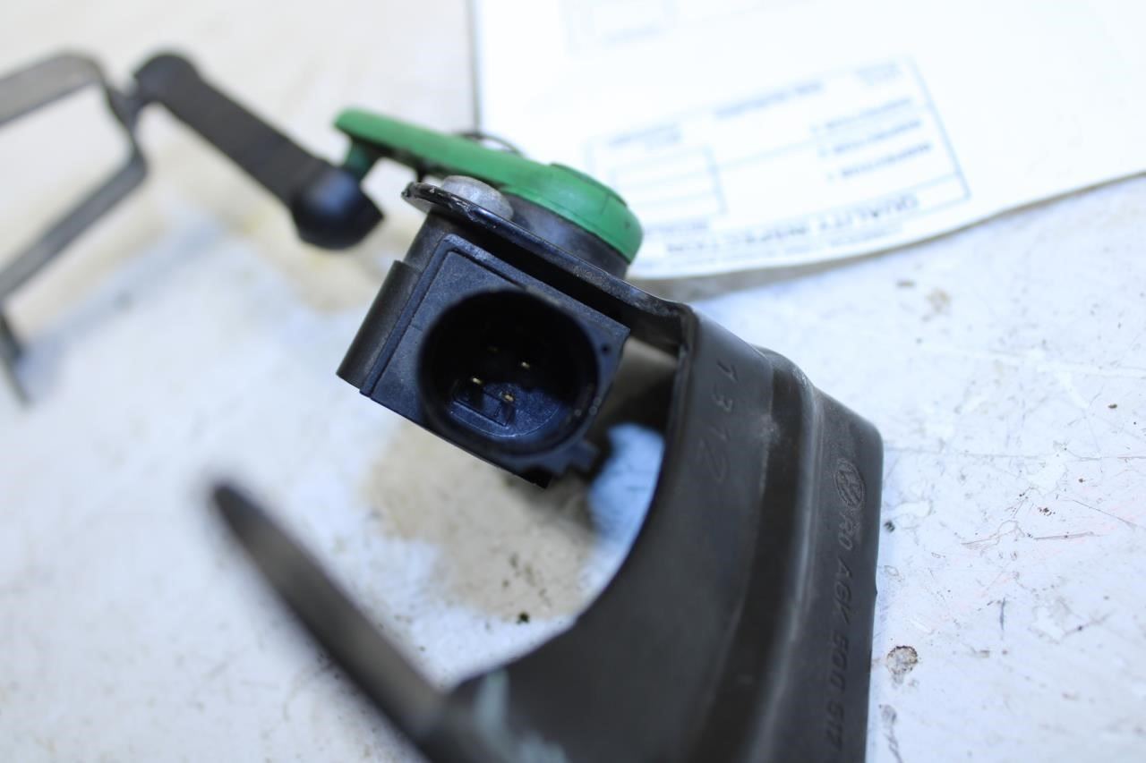 19-24 Audi Q3 S Line AWD Rear LH Headlight Height Lever Sensor 5Q0-512-521-G OEM - Alshned Auto Parts
