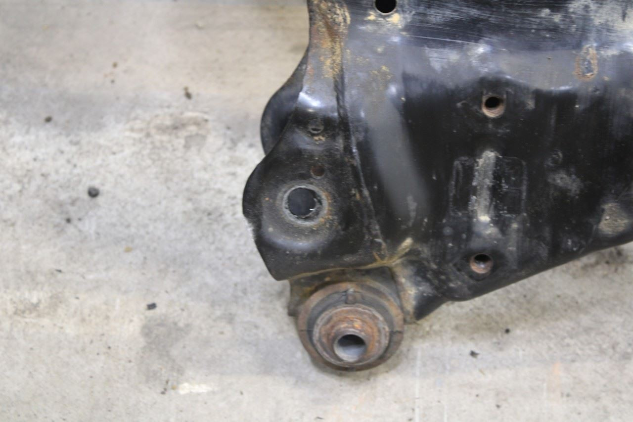 2014-2020 Nissan Pathfinder SV 4WD Front Crossmember Subframe 54400-3JA4C OEM - Alshned Auto Parts