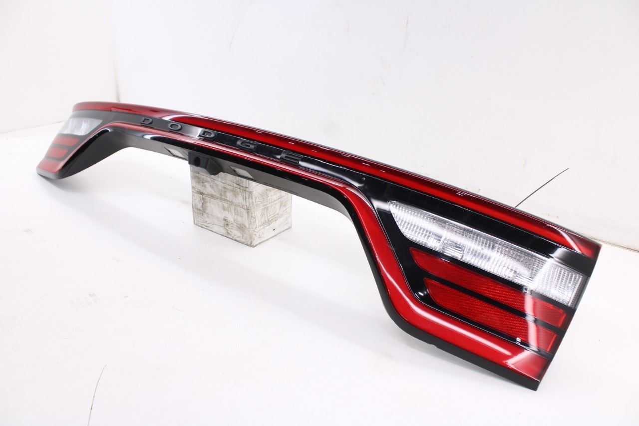 2014-2020 Dodge Durango SXT Rear Center Tail Light Lamp 68155950AF OEM - Alshned Auto Parts