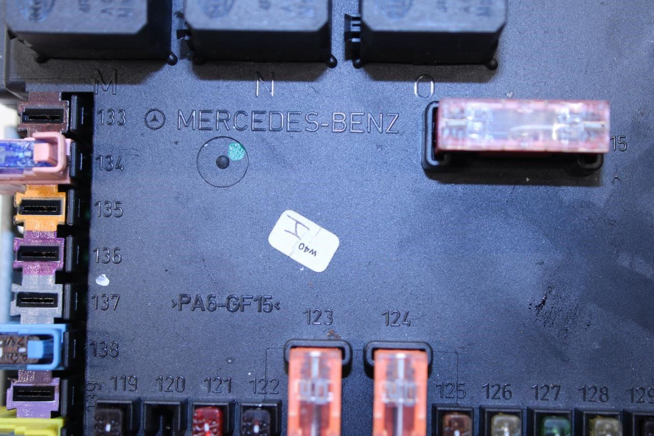 2009-10 Mercedes-Benz S550 Rear Trunk Fuse Relay Junction Box 221-545-14-01 OEM - Alshned Auto Parts