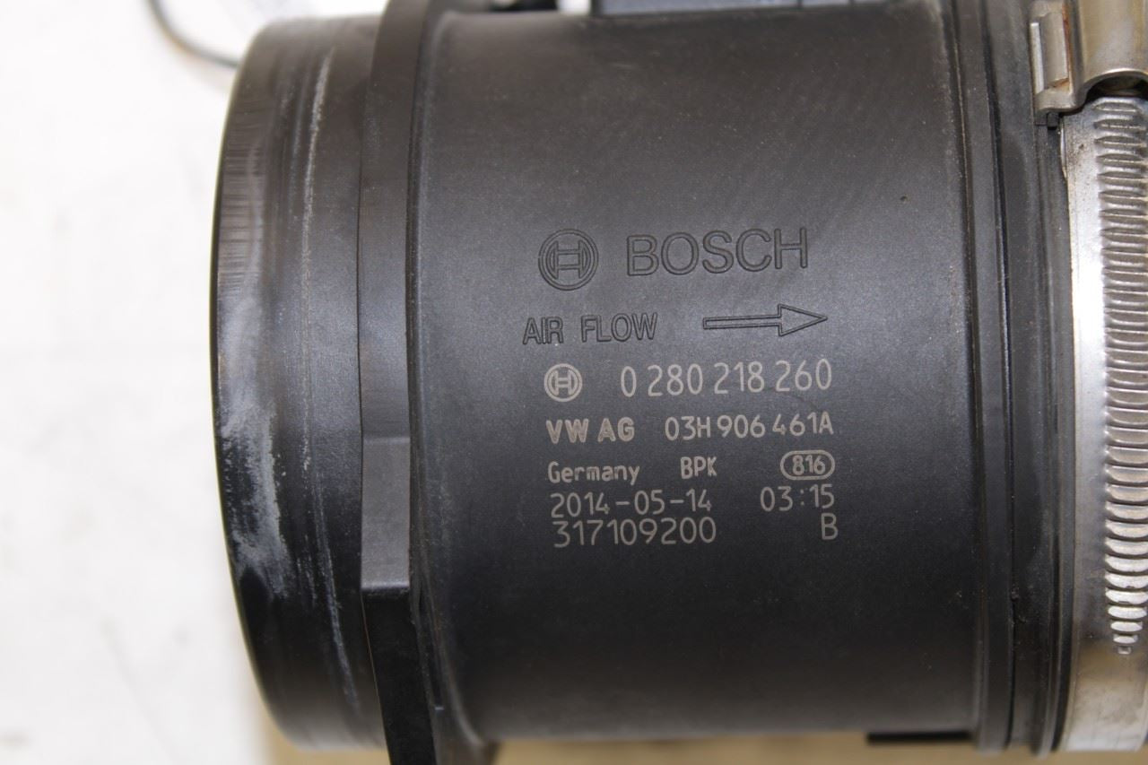 11-14 Porsche Cayenne Platinum 3.6L Air Intake Cleaner Inlet Duct Tube w/ Sensor - Alshned Auto Parts