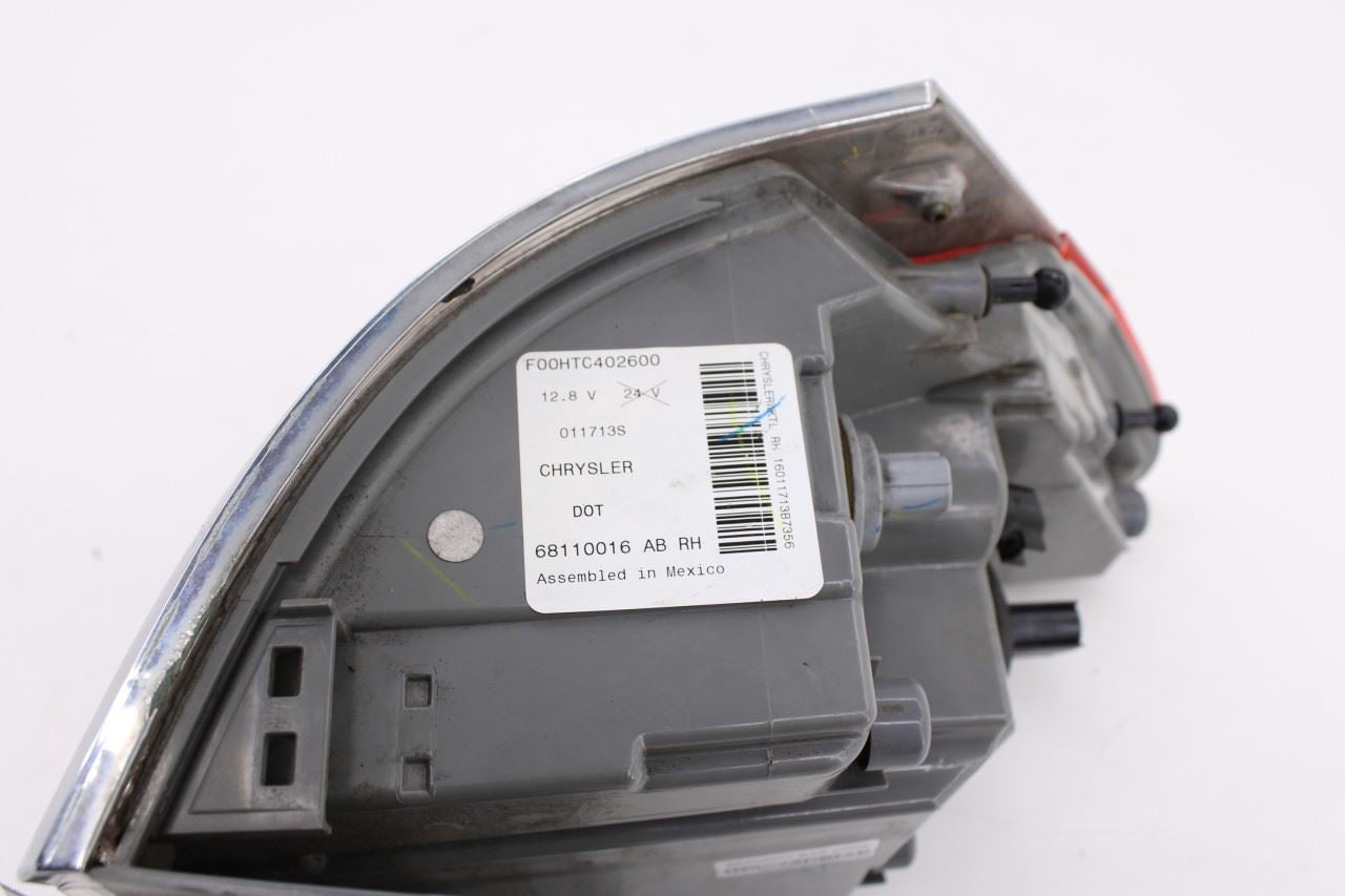 2014-2018 Jeep Grand Cherokee Limited Rear Right Passenger Side Tail Light Lamp - Alshned Auto Parts