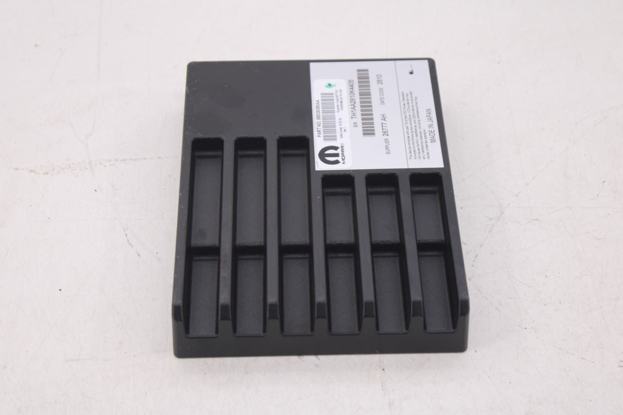 18-22 Jeep Grand Cherokee Laredo X 4x4 Sound System Amplifier Amp 68526085AA OEM - Alshned Auto Parts