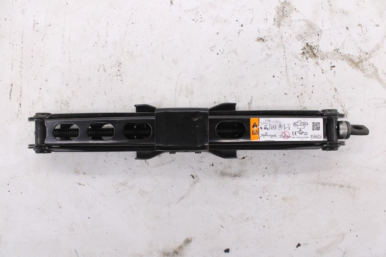 2021-2026 Ford F150 XLT SuperCrew 5.0L RWD Lift Jack and Tool Kit w/ Tools Bag4