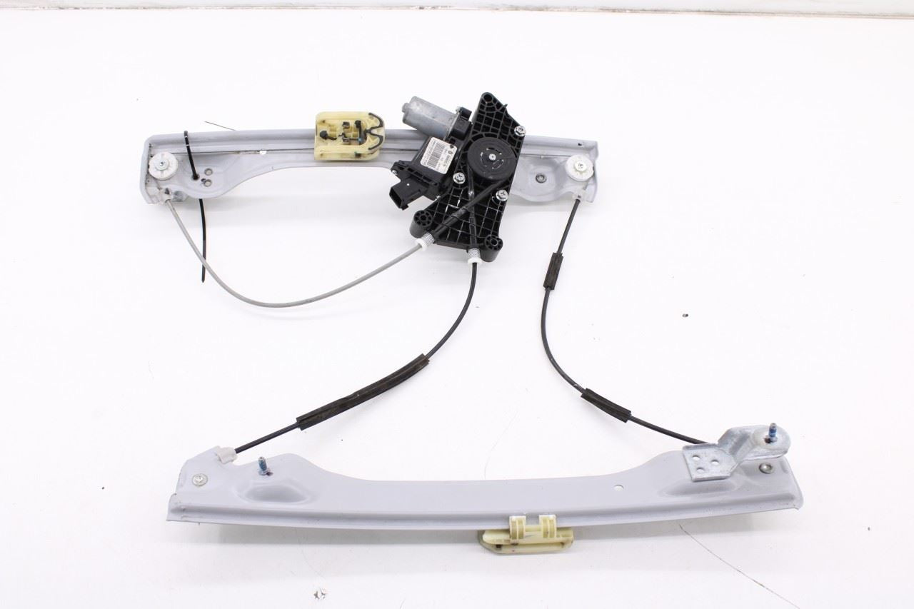 18-24 Chevrolet Equinox LT Front Left Driver Side Door Window Regulator w/ Motor0