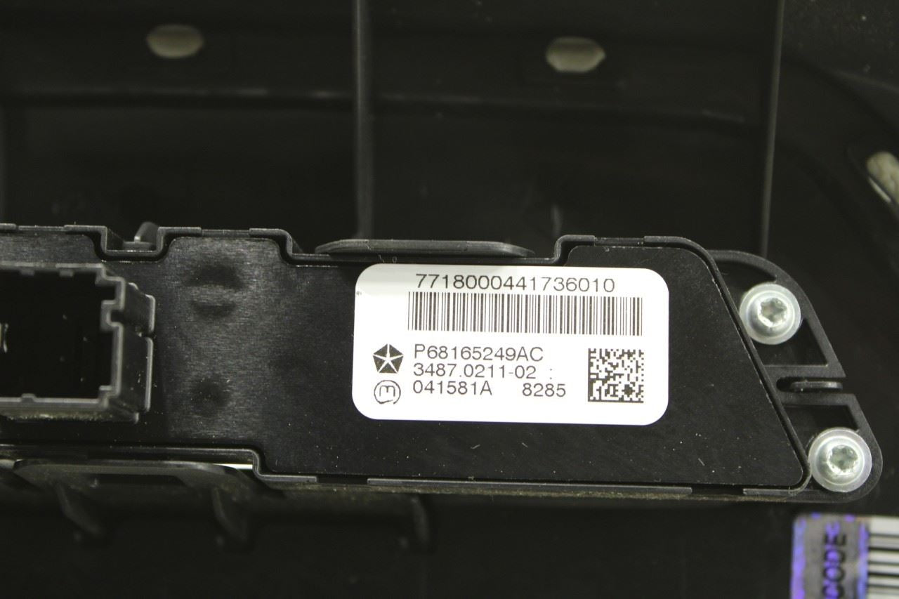 2019-22 Jeep Cherokee Latitude Dash Center Screen Bezel Trim w/ Air Vent Grille - Alshned Auto Parts