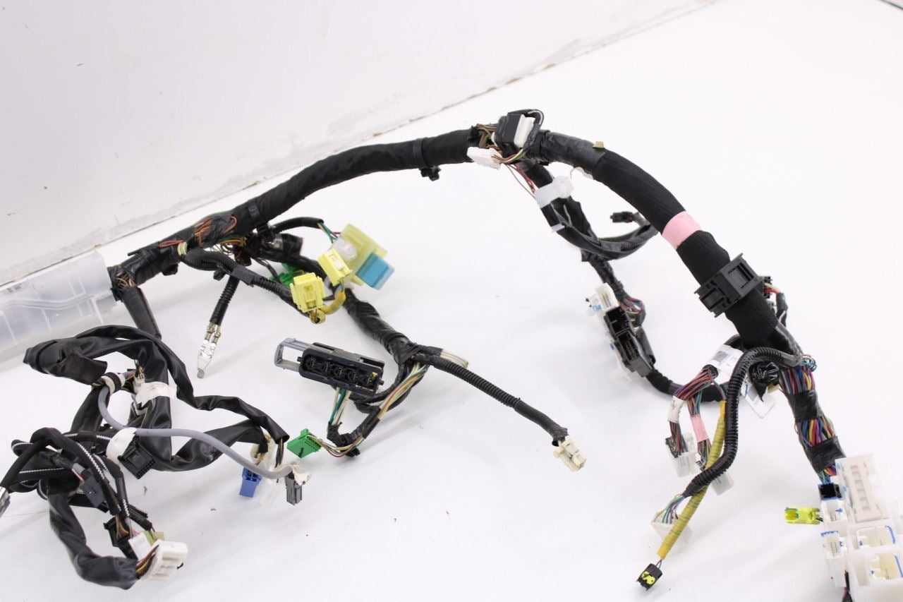 2016-2018 Toyota Tacoma Limited Dash Instrument Panel Wire Harness 82141-04X61 - Alshned Auto Parts