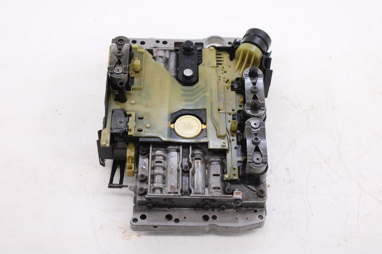 12-18 Jeep Wrangler Unlimited Sahara 3.6L 4WD 5-Spd Auto Transmission Valve Body2