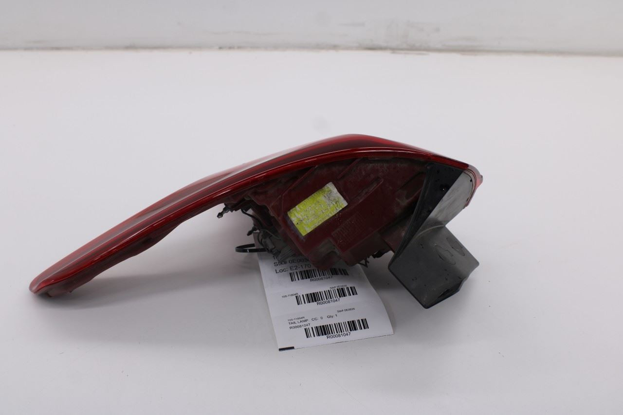2021-2023 Hyundai Santa Fe SEL Rear Right Side Tail Light Lamp 92402-S2500 OEM3