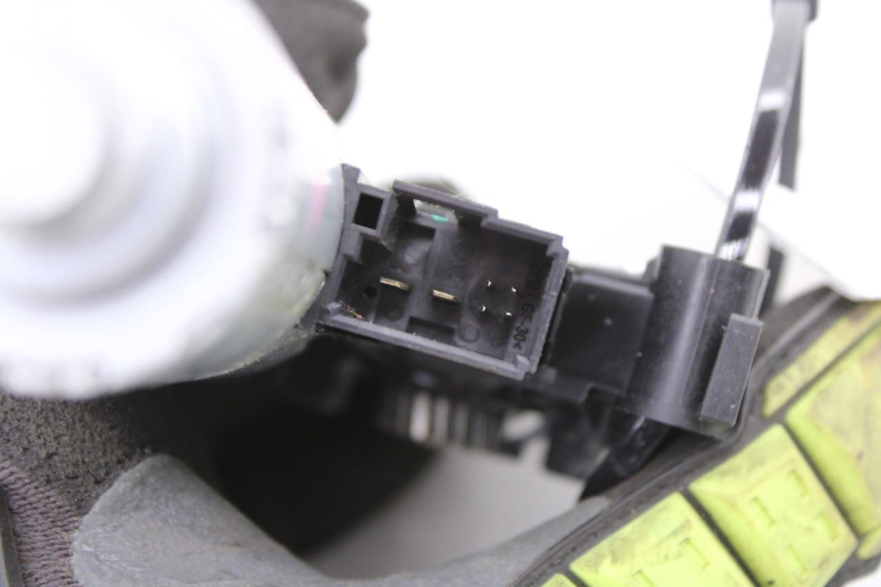2018-2024 Chevrolet Equinox LT Rear Upper Roof Sunroof Sunshade Motor 842872157