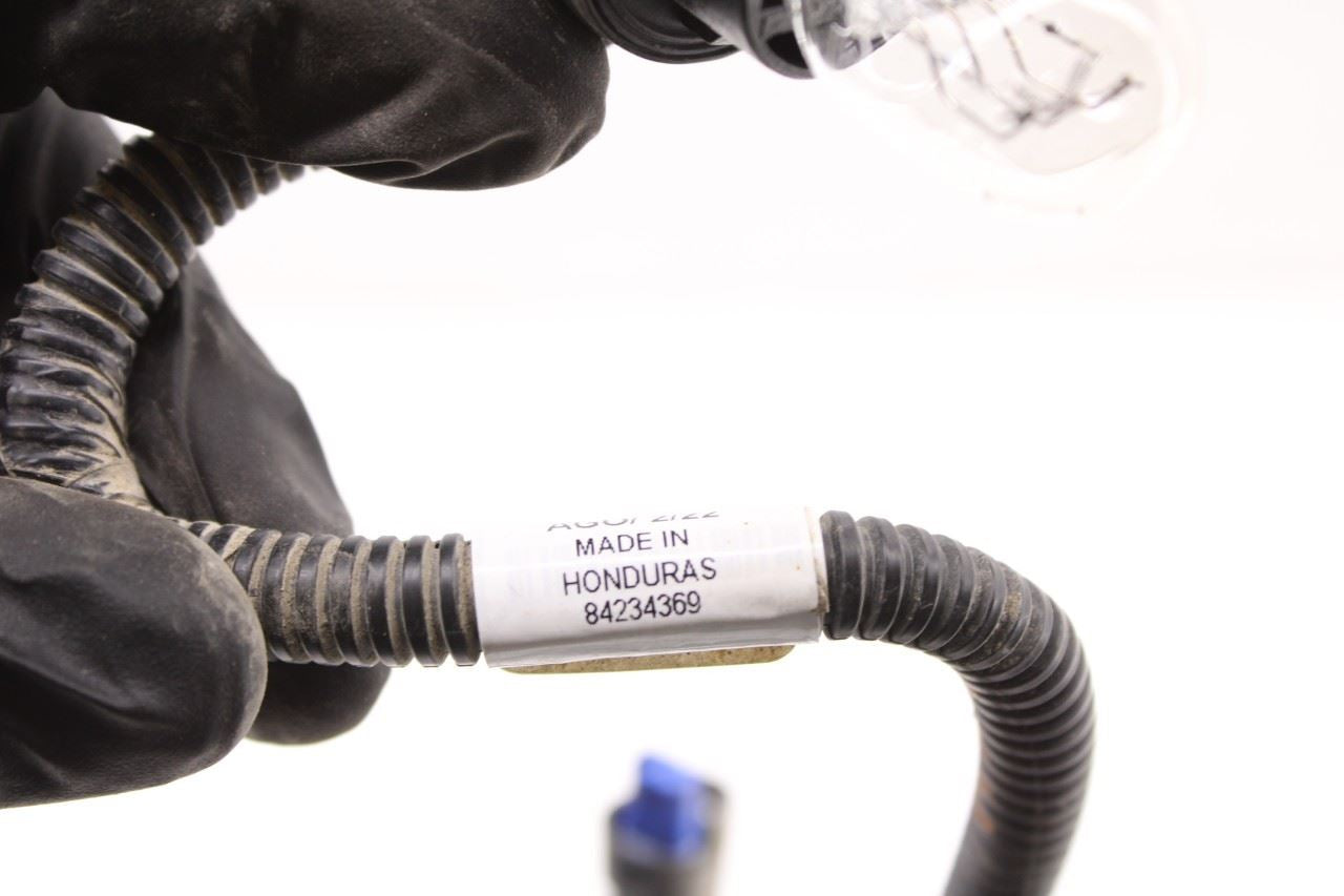 2019-2025 Chevrolet Silverado LT-L Tail Light Wiring Harness Set of 2 84234369 - Alshned Auto Parts