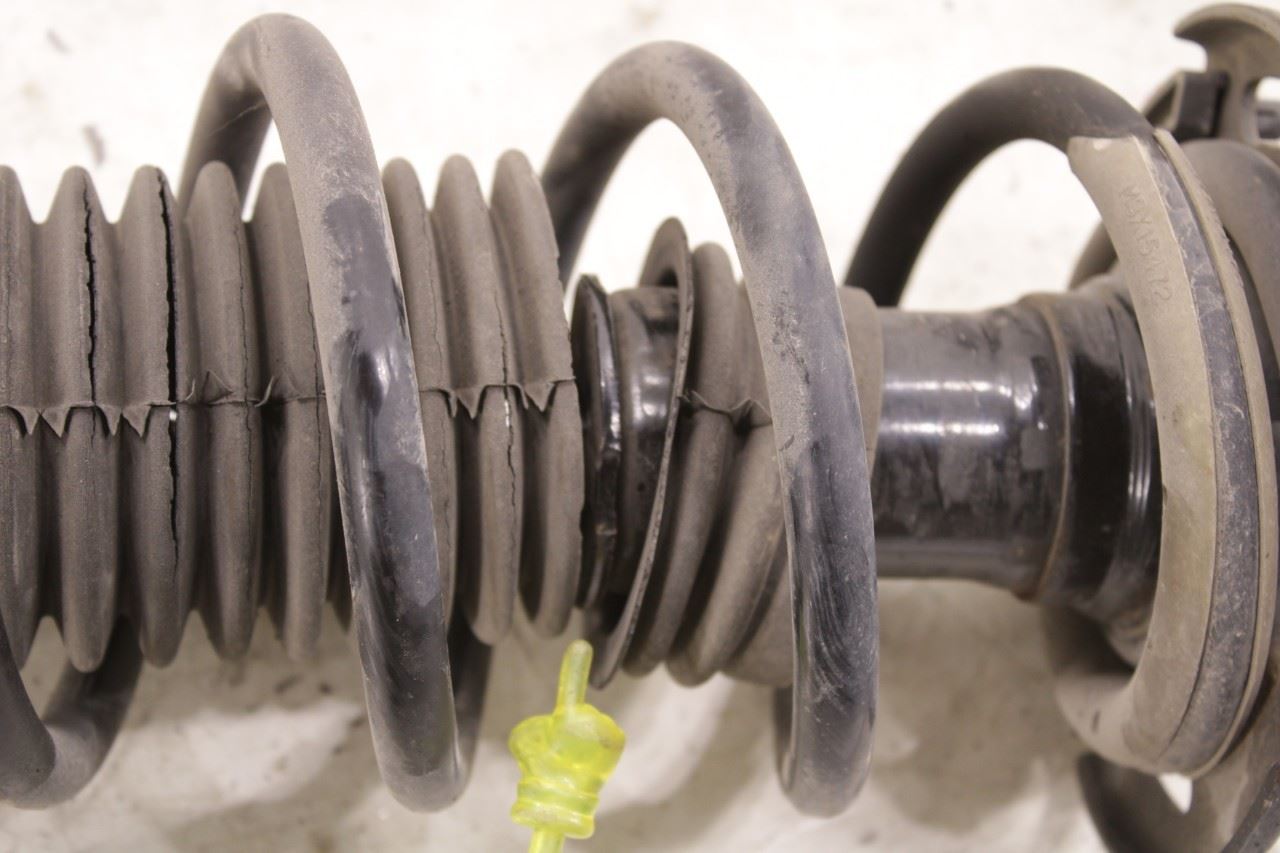2016-24 Infiniti Q50 Premium 3L RWD Rear Right Side Shock Strut Absorber *ReaD* - Alshned Auto Parts