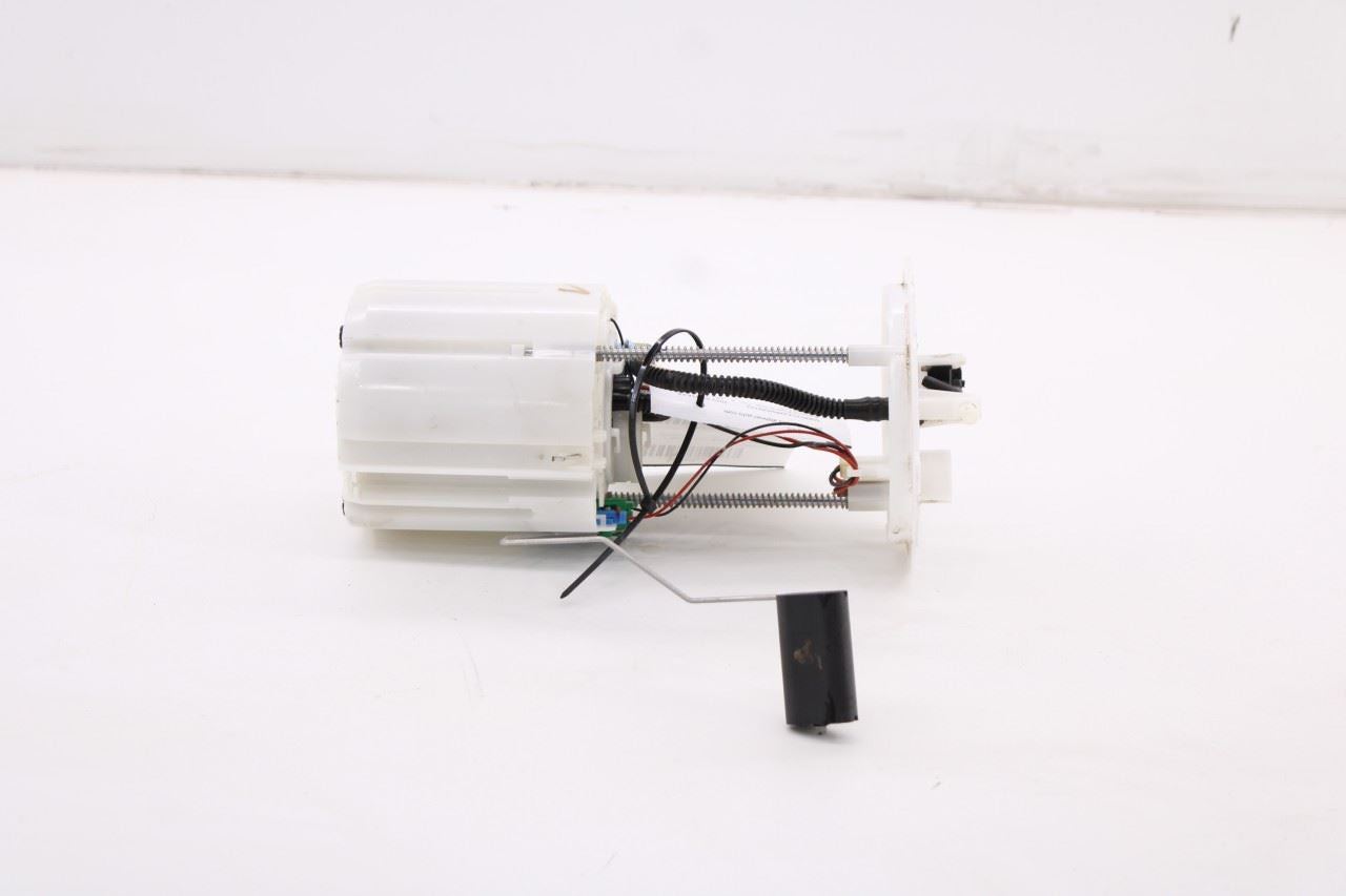 2021-2023 Hyundai Santa Fe SEL 2.5L In Tank Fuel Pump Assembly 31110-R5200 OEM5