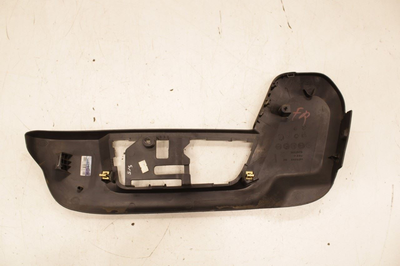 13-18 RAM 2500 Tradesman Front Right Seat Outboard Shield Panel 5MZ88DX9AA *ReaD - Alshned Auto Parts