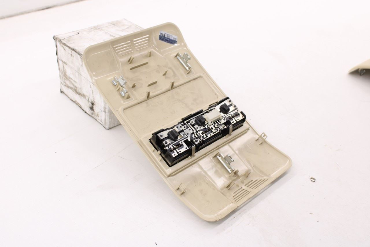 2010-12 Land Rover Range Rover HSE Front and Rear Roof Overhead Console LR01933917