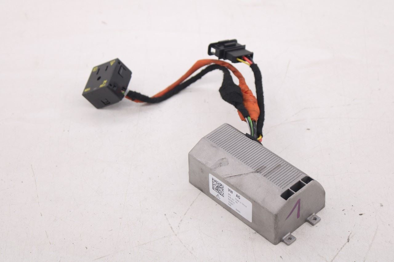 2018-2023 Volkswagen Atlas SE Power Supply Voltage Inverter Converter Module OEM3