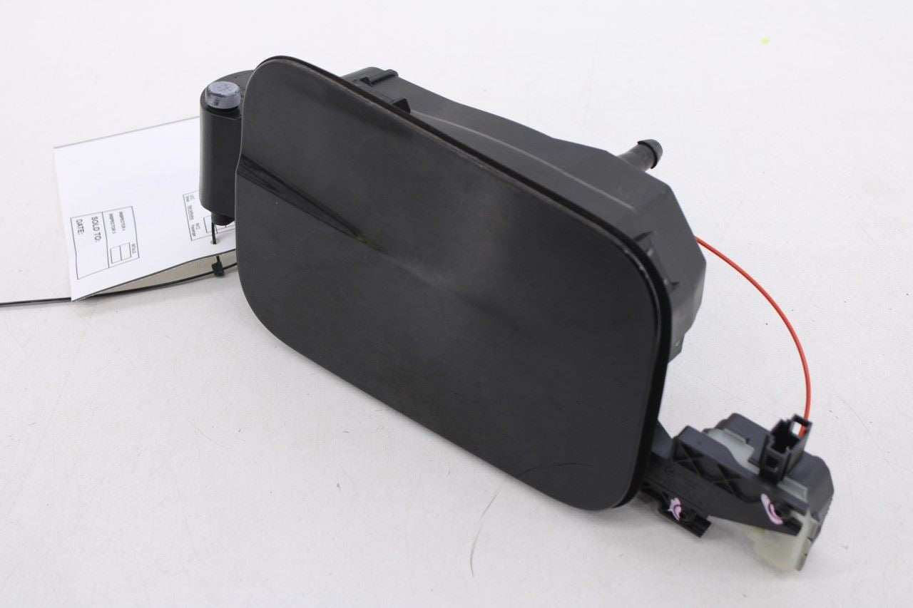 10-16 Mercedes-Benz E 350 Luxury 4Matic Fuel Tank Filler Housing Door Lid Cover2