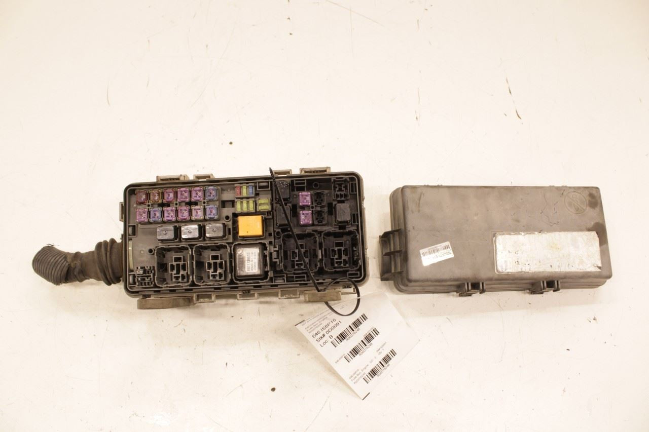 2012-2020 Isuzu NPR HD Fuse Relay Box 8-98113-687-0 OEM - Alshned Auto Parts