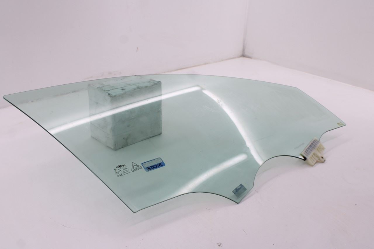 2021-26 Hyundai Elantra SE Front Right Door Window Movable Glass 82420-AA020 OEM2