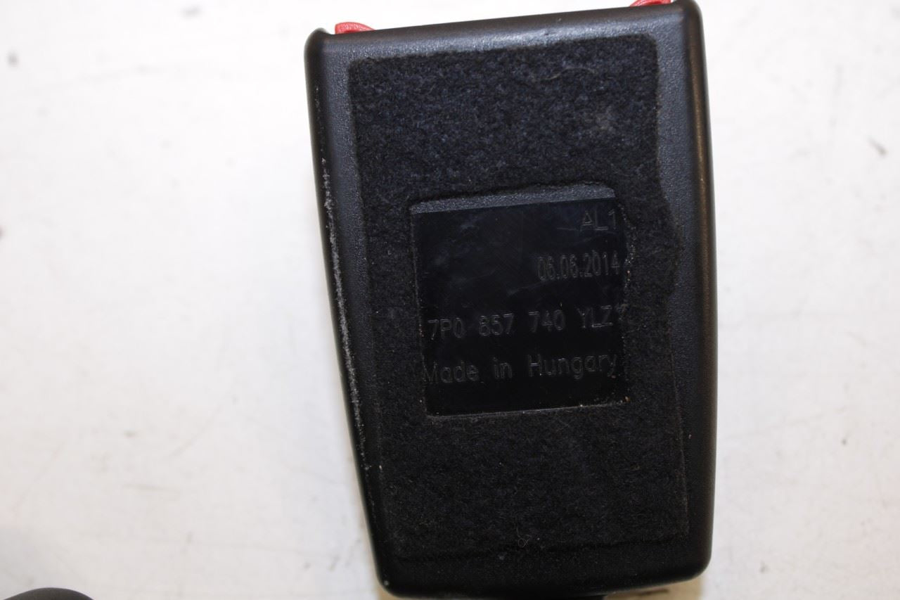 11-18 Porsche Cayenne Platinum Rear RH Left and Center 2nd Row Seat Belt Buckle - Alshned Auto Parts