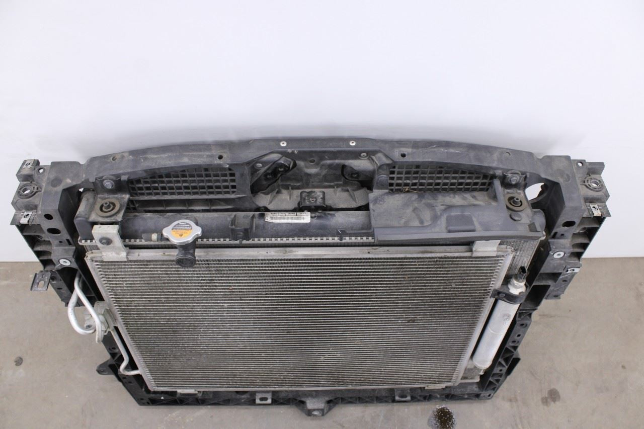 2014-19 Infiniti QX60 3.5L Engine Radiator w/ Cooling Fan Motor Assy 21460-3JA0A7