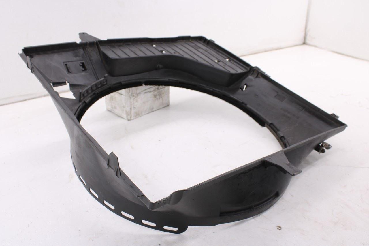 2010-2012 Land Rover Range Rover HSE Radiator Shroud Cover LR011705 OEM7
