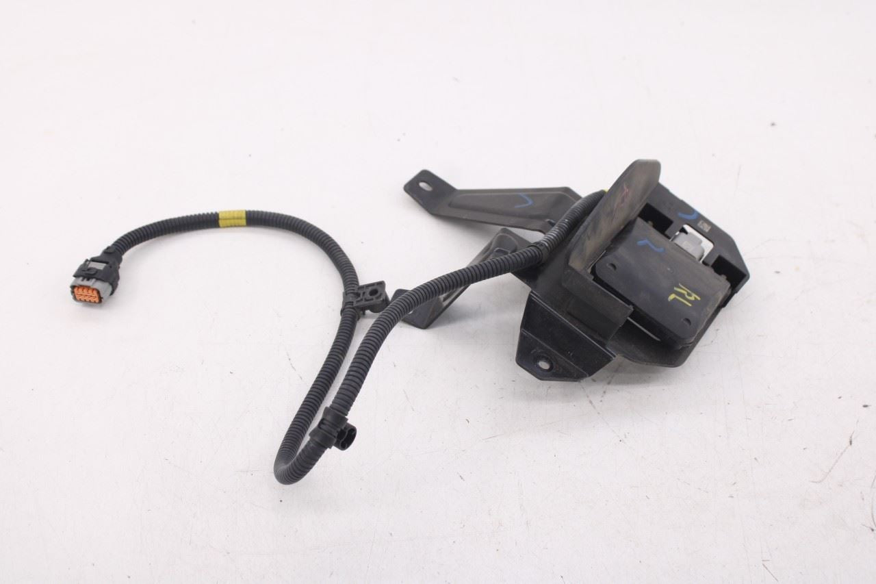 2020-2022 Hyundai Palisade Limited AWD Rear Left Blind Spot Sensor 99140-S8030 - Alshned Auto Parts