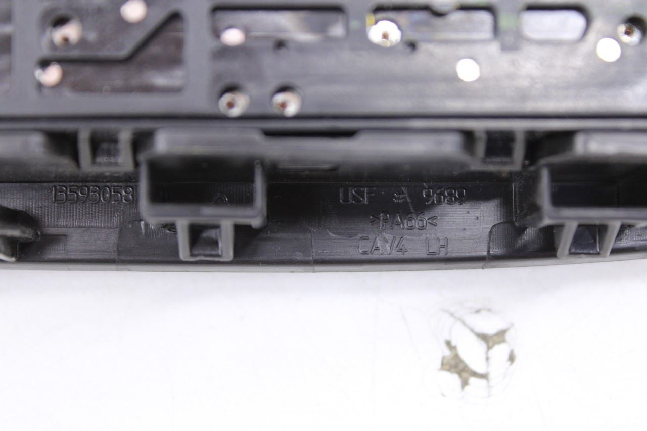 2018-2024 Chevrolet Equinox LT Front Left Power Seat Control Switch 25974714 OEM9