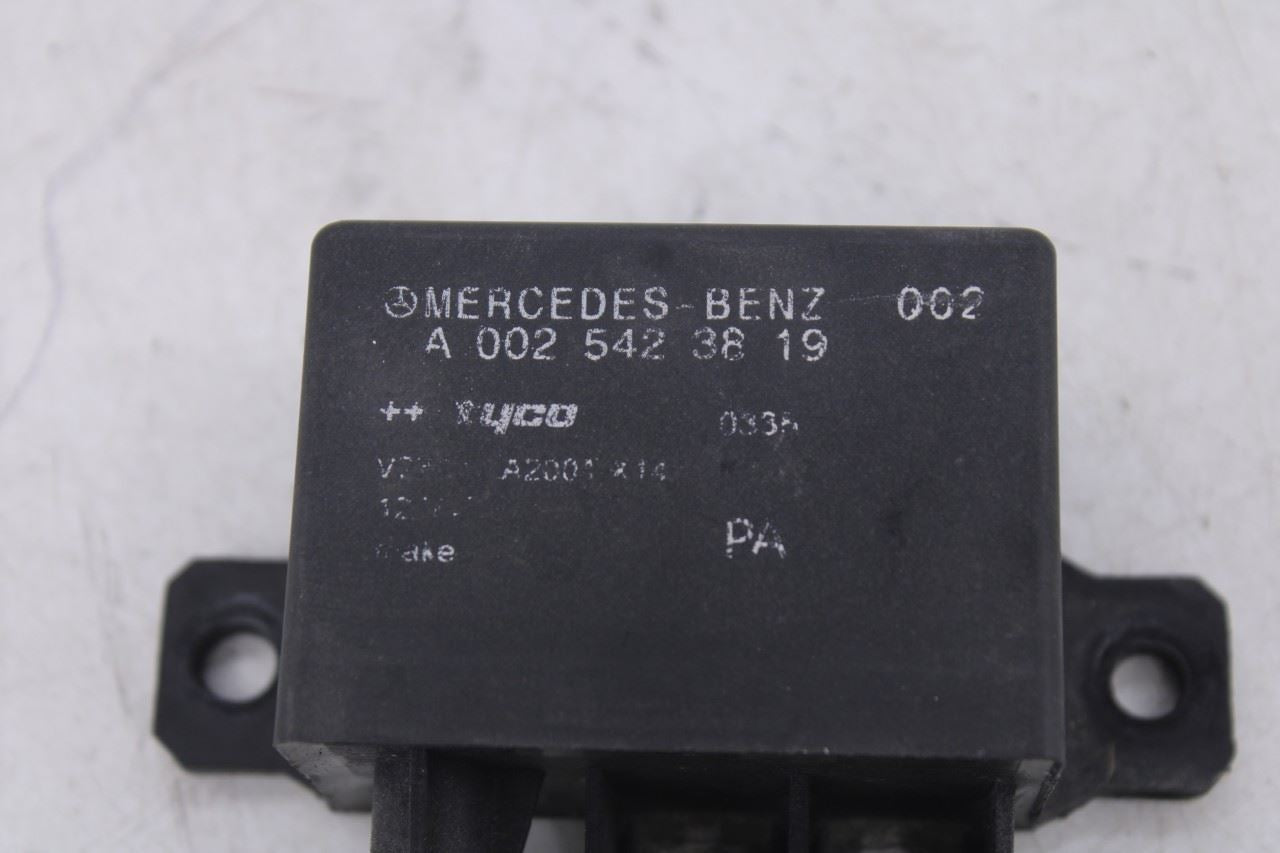 2003-2006 Mercedes-Benz E500 Battery Relay Control Module 002-542-38-19 OEM8