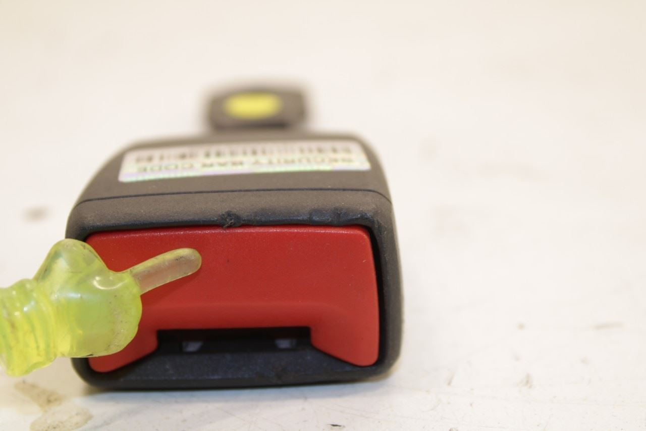 18-23 Volkswagen Atlas S Rear RH LH Side and Center 2nd Row Seat Belt Buckle Set - Alshned Auto Parts