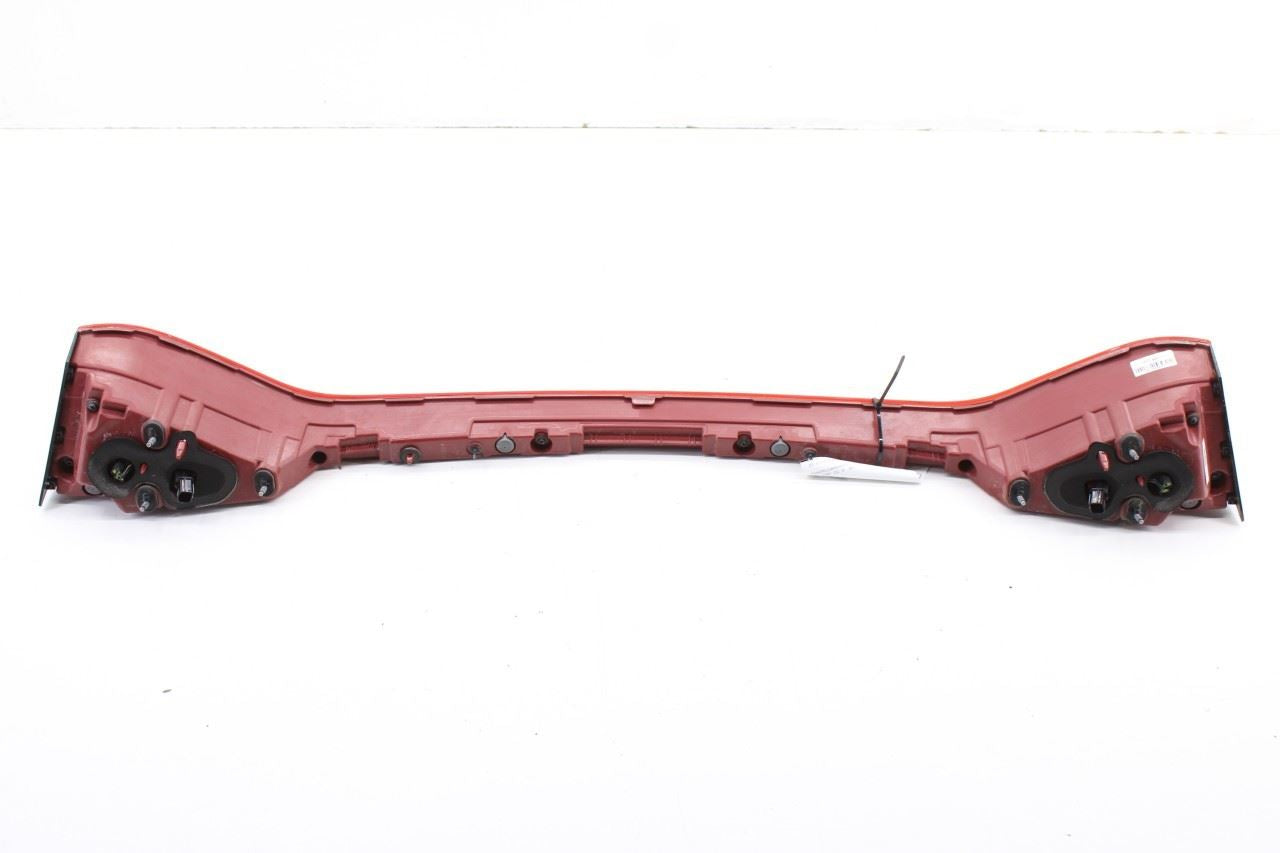 2018-2021 KIA Stinger GT2 AWD Rear Center Third Brake Light Lamp 92403-J5020 OEM - Alshned Auto Parts