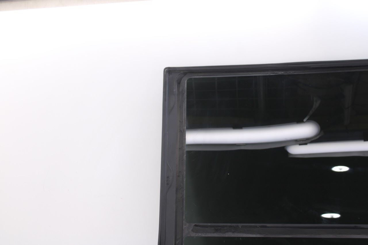 2016-2022 Kia Sportage Nightfall Center Sunroof Panel Glass 81611D9000 OEM *ReaD9