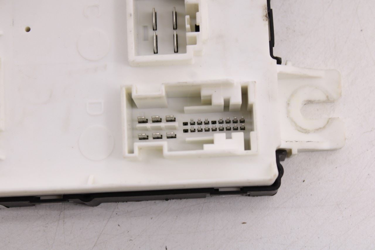 2014-2024 RAM 1500 Classic Express Quad Cab Body Computer Control Module BCM BCU9