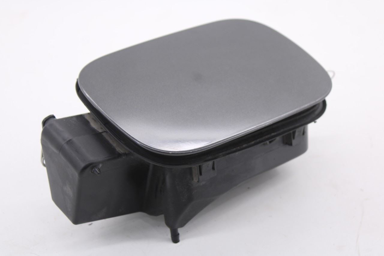 14-20 Dodge Durango SXT 3.6L Fuel Tank Filler Housing Door Lid Cover 5MG24TZZAA4