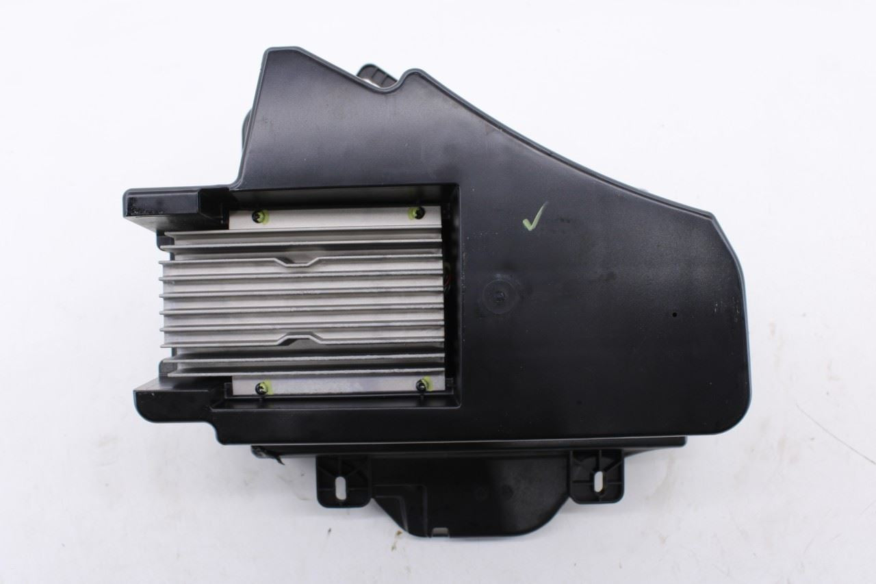 2010-12 Land Rover Range Rover HSE Rear Trunk Cargo Speaker Subwoofer XQA5001109