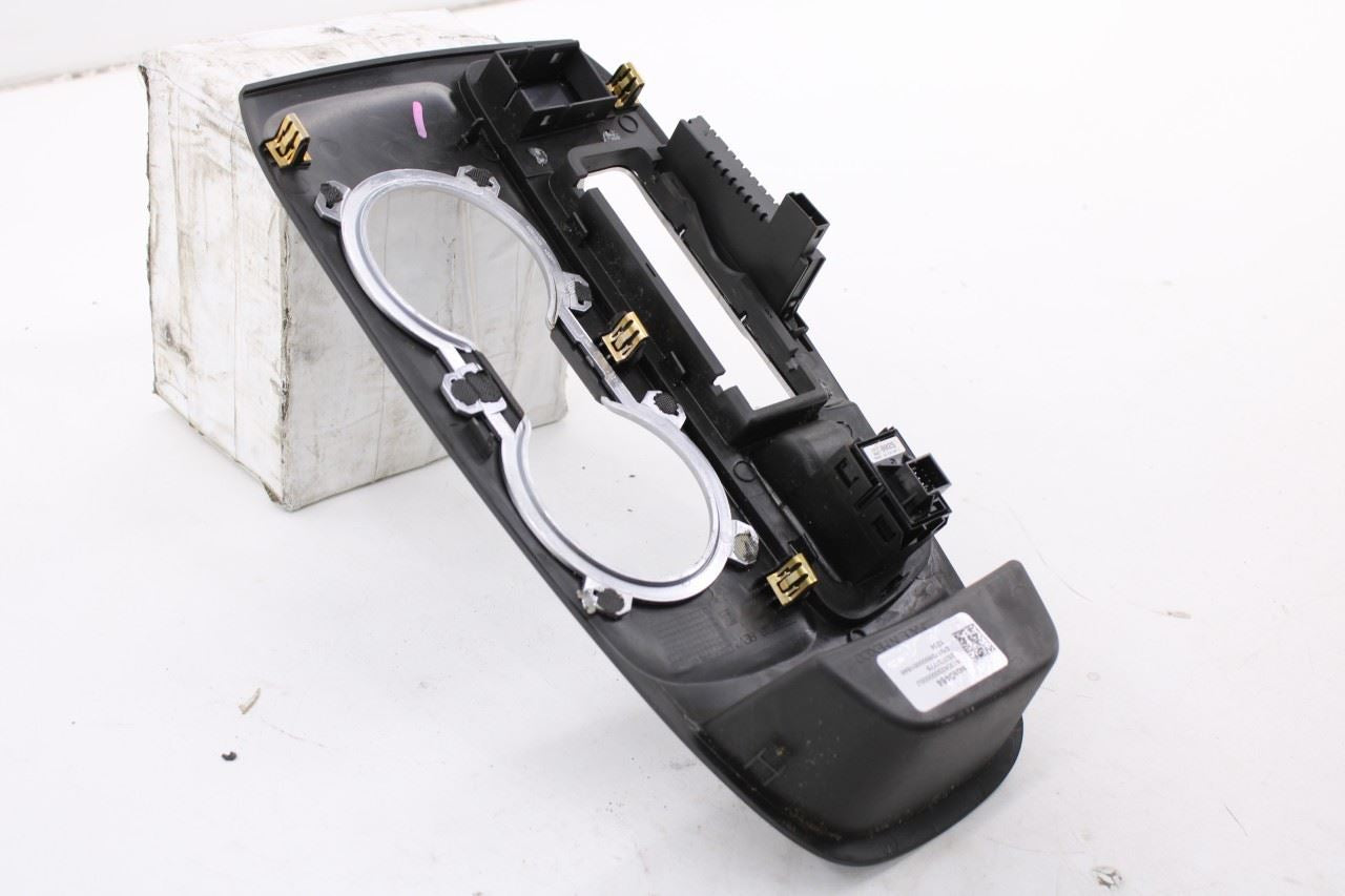 2018-24 Chevrolet Equinox LT Center Console Shifter Trim w/ Parking Brake Switch7
