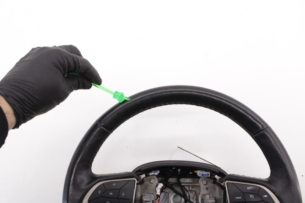 2014-22 Jeep Cherokee Limited 3.2L 4WD Steering Wheel Leather w/ Control Buttons - Alshned Auto Parts