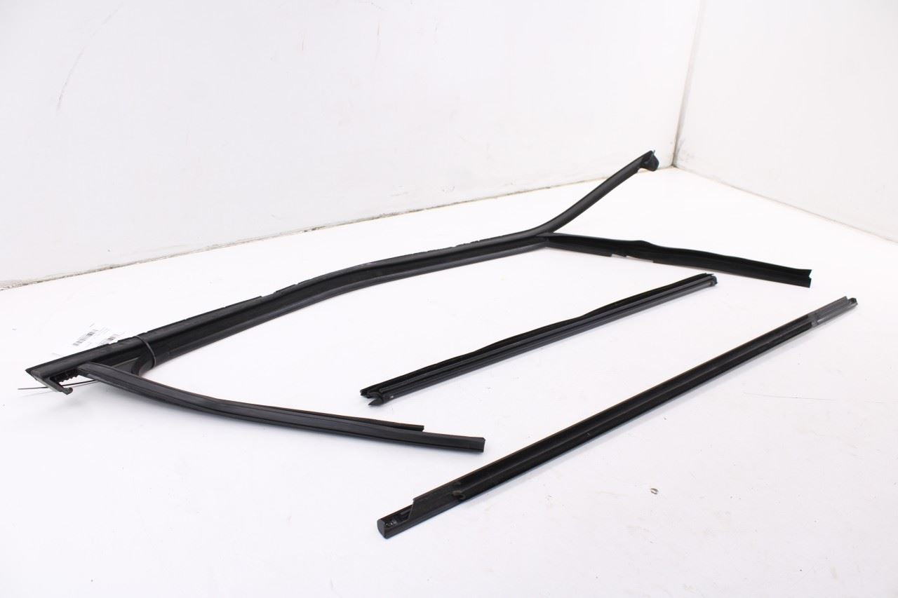 19-26 Volkswagen Jetta SE FR RH Door Run Channel w/ Belt Weatherstrip Set *ReaD* - Alshned Auto Parts