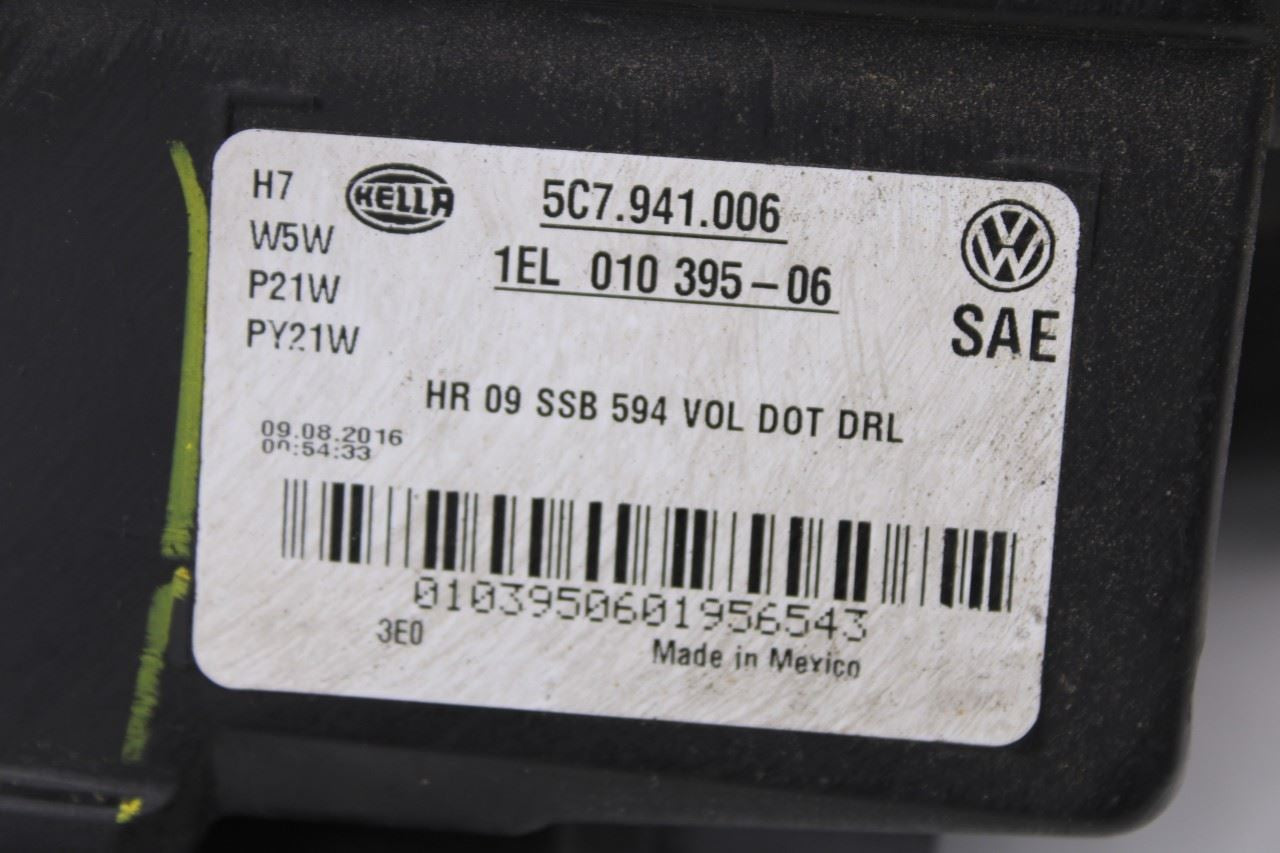 11-16 Volkswagen Jetta Sport Front Passenger RH Side Headlight Lamp 5C7-941-0068